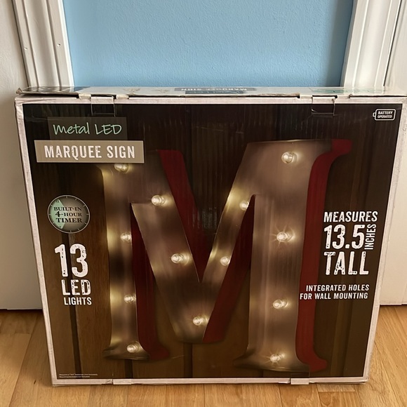 Loft Living *NIB* Marqee Sign, "M" - Picture 3 of 13